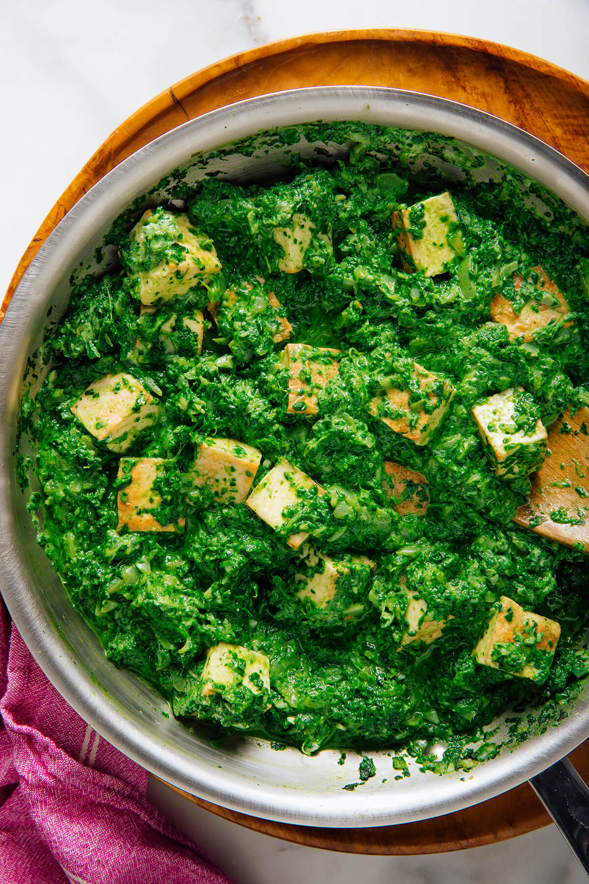 palak paneer in skillet